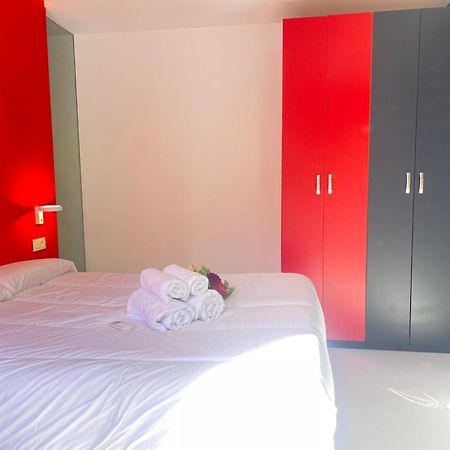Lahola Glam Suites ตอร์เรโมลิโนส ภายนอก รูปภาพ