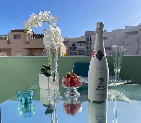 Lahola Glam Suites ตอร์เรโมลิโนส ภายนอก รูปภาพ