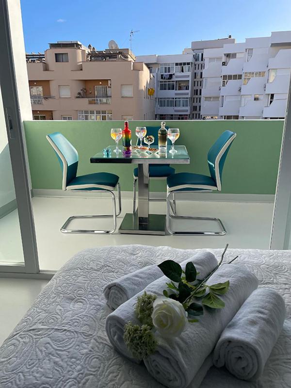 Lahola Glam Suites ตอร์เรโมลิโนส ภายนอก รูปภาพ