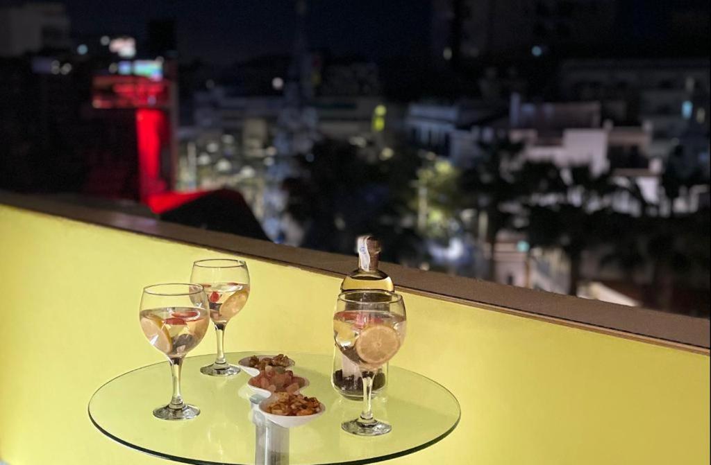 Lahola Glam Suites ตอร์เรโมลิโนส ภายนอก รูปภาพ