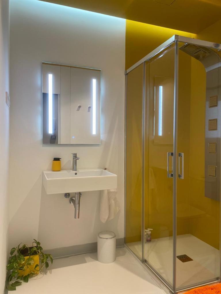 Lahola Glam Suites ตอร์เรโมลิโนส ห้อง รูปภาพ
